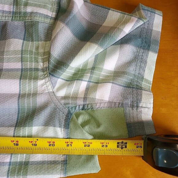 Magellan Outdoors Fishing Shirt Moisture Wicking Large Dad Lawn Camo Button Down - Picture 8 of 8